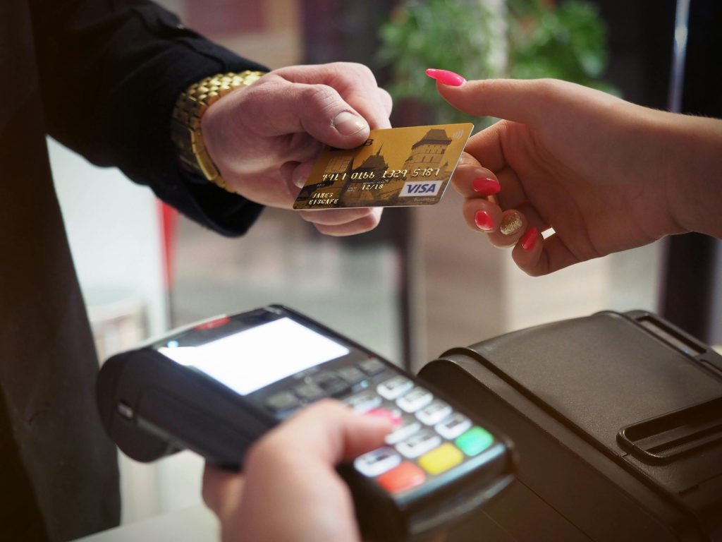 Corporate Foreign Exchange Services: How Businesses Can Reduce Costs and Risks
